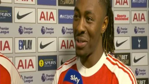 崔精力扭转乾坤，力克唐嘉雯，将挑战上野梨纱争夺女子围棋冠军